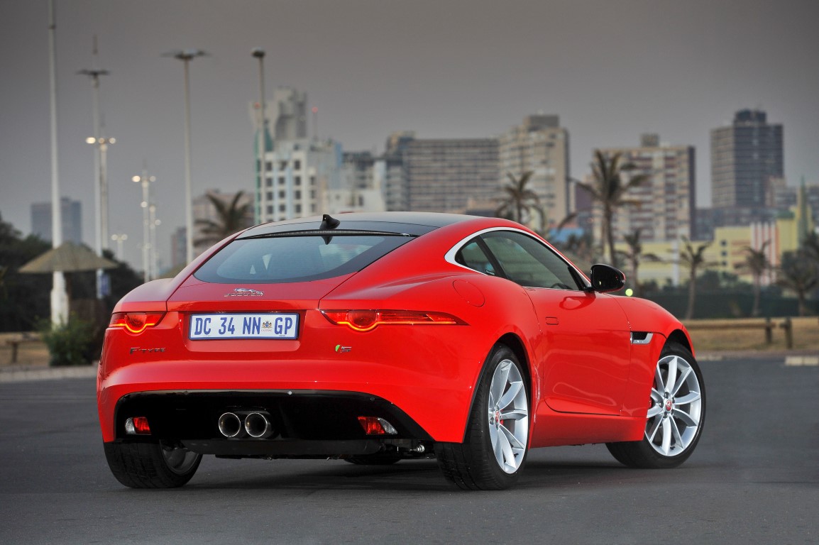 F-TYPE Coupe V6S - 01 (Medium)