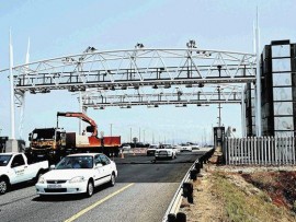 E-toll - it's a lot to take in. That guy in the crane? Must be a Lowvelder.