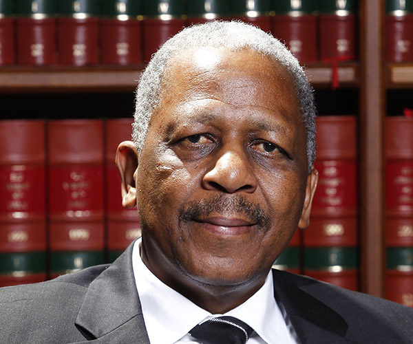 Mathews Phosa
