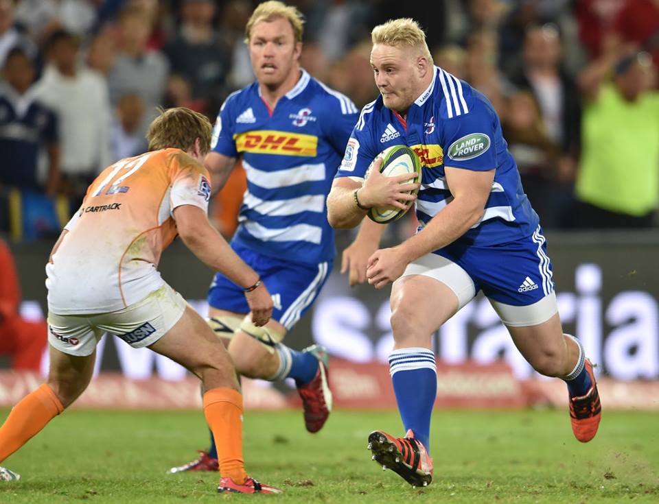 • Die Pumastut, Vincent Koch wat hoog aangespreek word in Frankryk en na bewering 'n kontrak met Toulon gesluit het, bly dalk vir eers in Suid-Afrika. Die blondekop het die afgelope week saam met sy spanmaats, die Westelike Provinsie geoefen ter voorbereiding vir die Superreeks wat op  26 Februarie afskop. Die Stormers pak die Vodacom Blou Bulle daardie Saterdag op Nuweland aan. Koch moet Augustus by die Pumas aanmeld. Sy kontrak verstryk einde Oktober.
