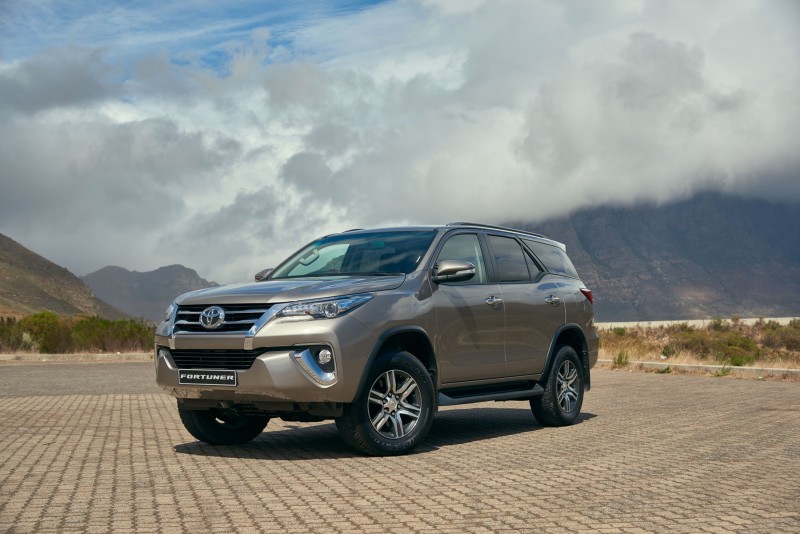 fortuner-1_1800x1800