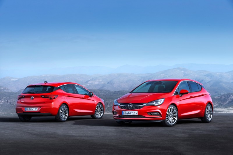 opel-astra-2_1800x1800