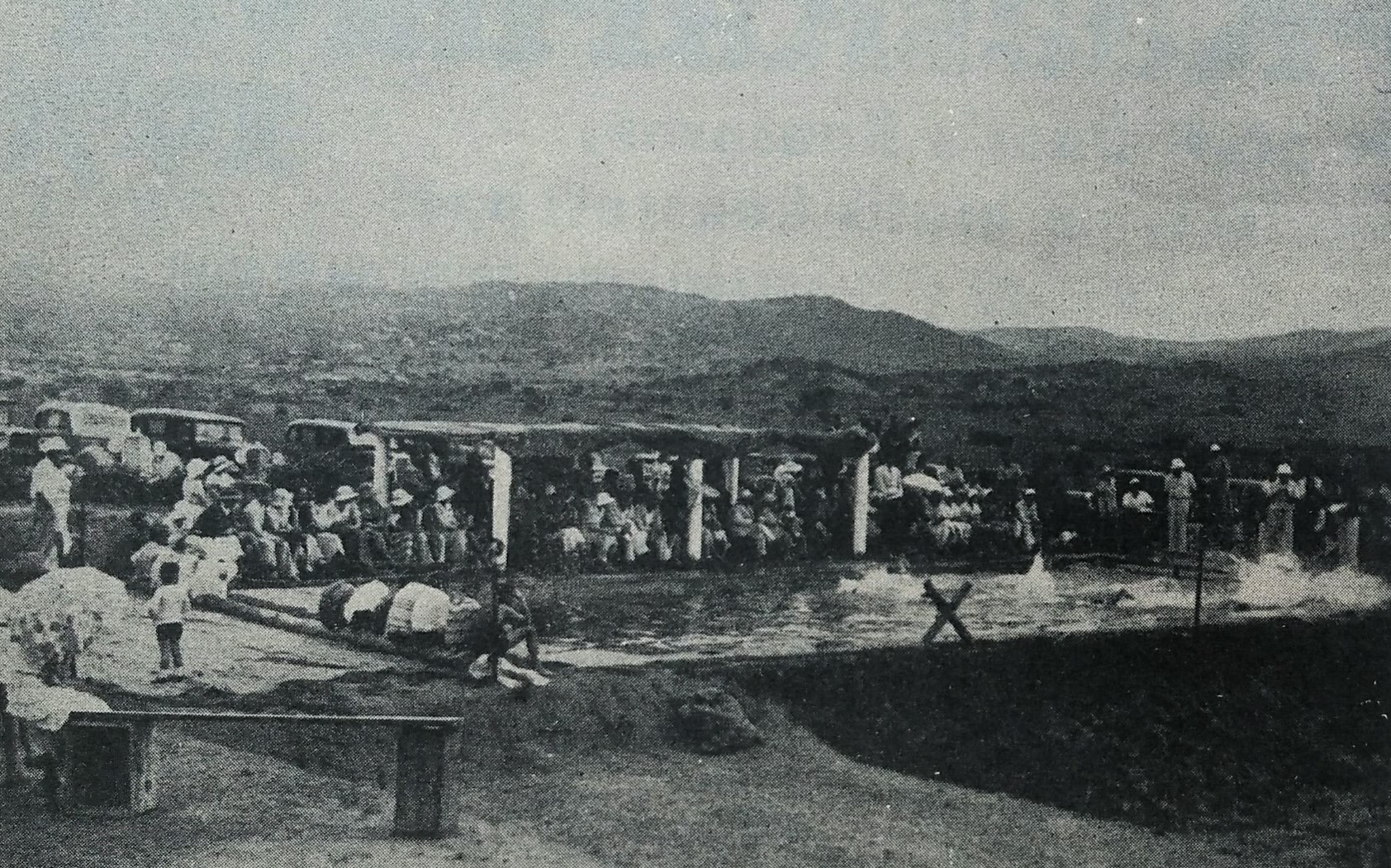 In the early 1930s the agricultural research institute was the first to get a swimming pool in the Lowveld. The first swimming gala ever to be held in the region took place here.