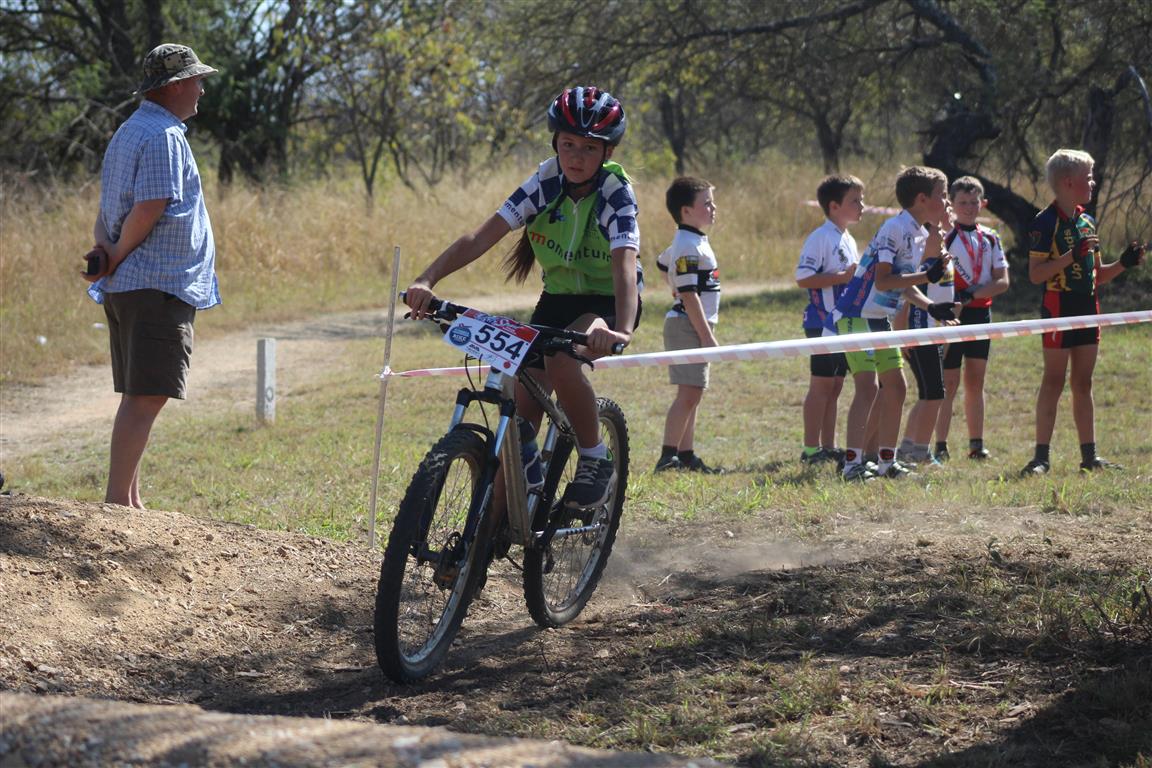 Nicola Beukes was 10de in die sprog-afdeling.