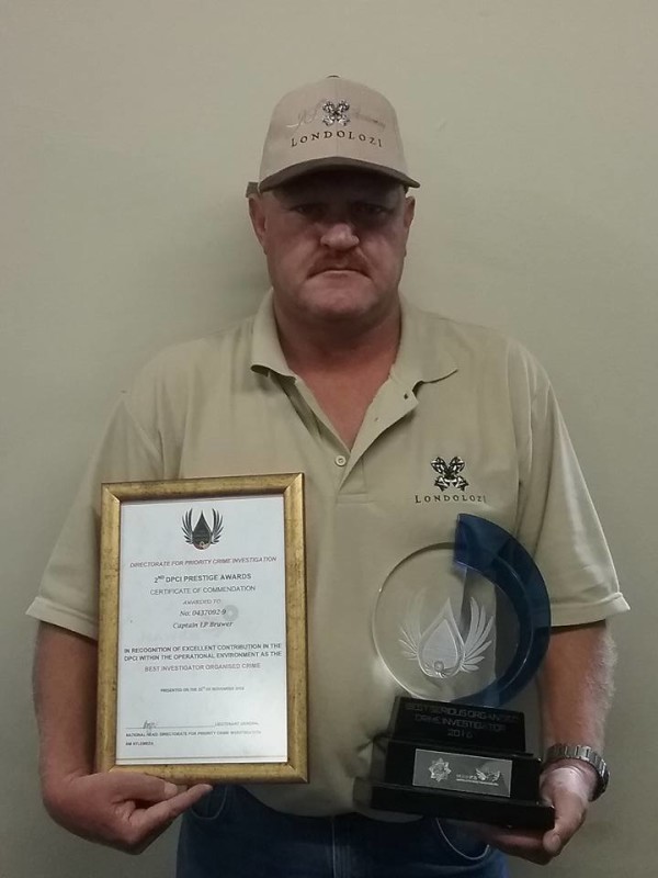 Kapt. Bruwer tydens die toekenningsaand.