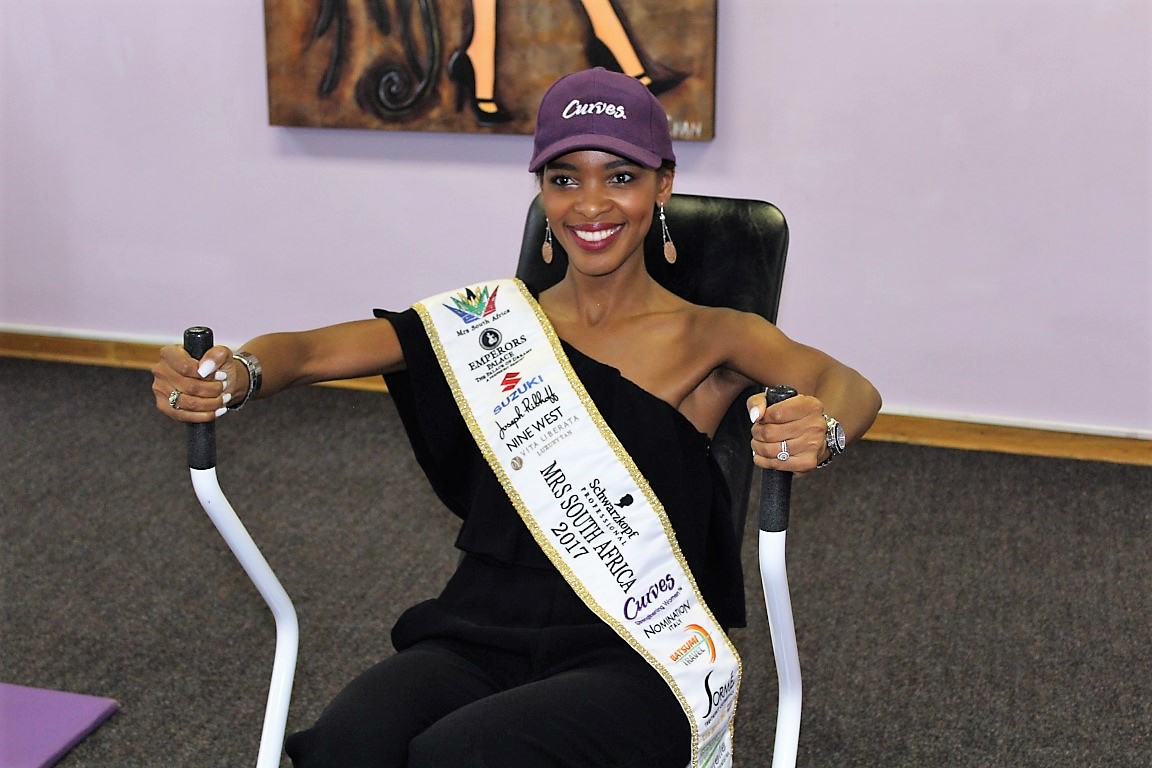 Mrs South Africa, Hlengiwe Twala, shows off her fitness moves
