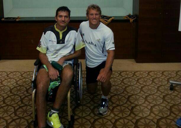 "Joost het ons truie net voor die Dubai-sewes in Dubai in 2015 oorhandig. Dit was my eerste wedstryd vir die Blitse en dit was vir my 'n ongelooflike spesiale oomblik gewees. Dit was nogals intimiderend om 'n vertrek saam met so 'n groot legende te deel."