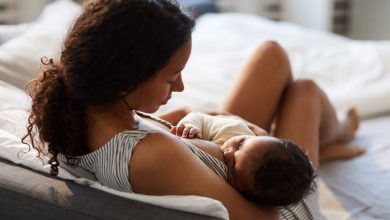 The difference between engorged breasts and mastitis