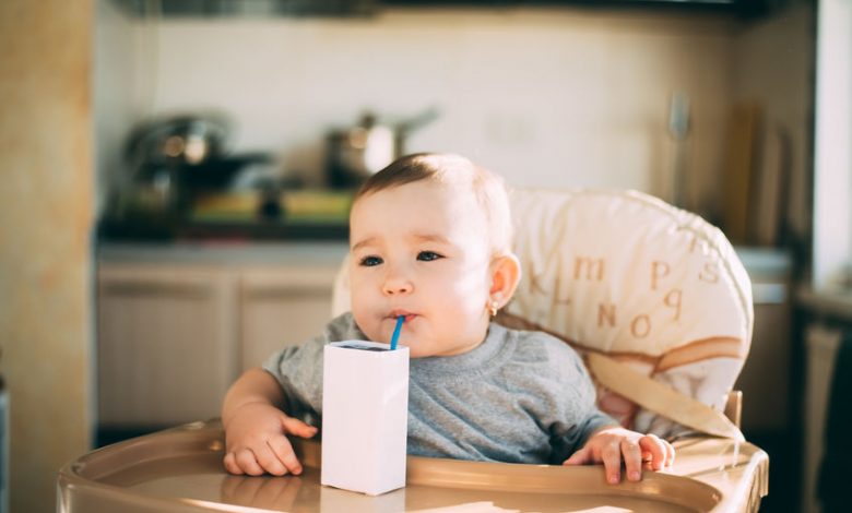 Introduce your tot to a healthy green monster smoothie