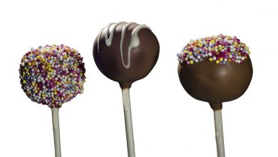 Your kids will love making traditional cake pops