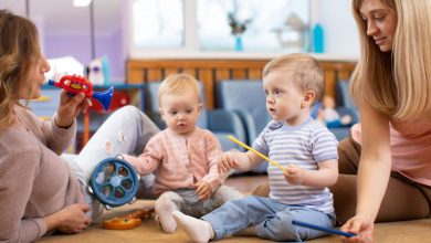 Six activities you and your toddler can do indoors