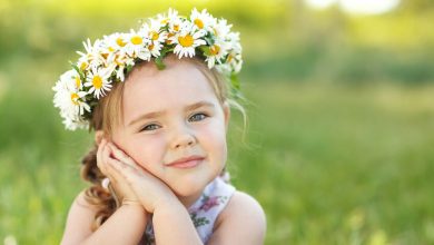 Hair DIY: Help your child make a flower crown