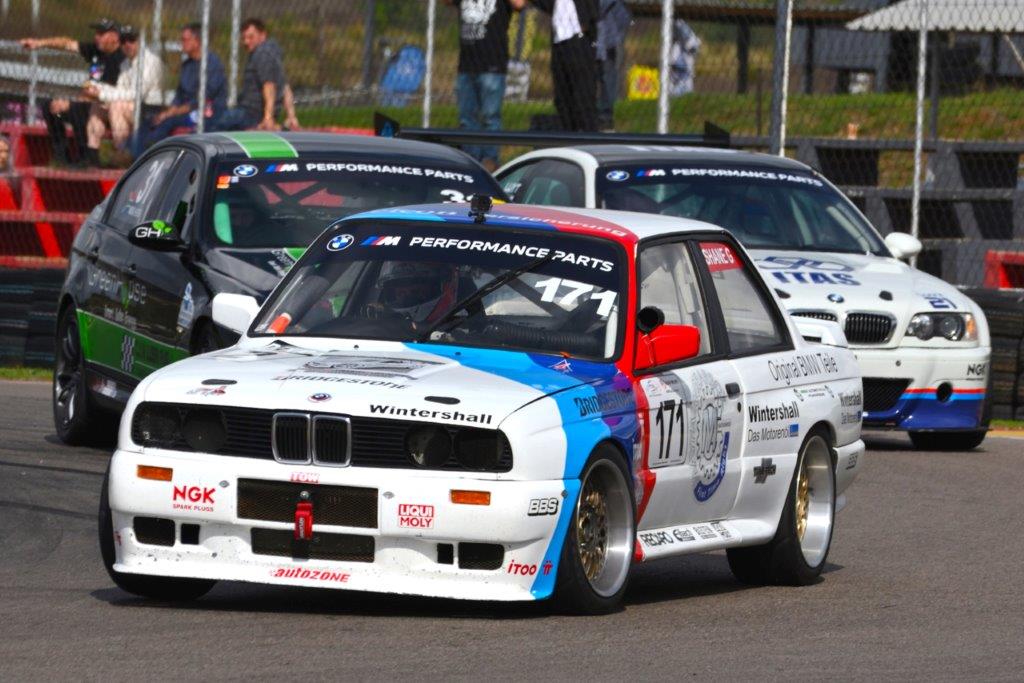 Wet Zwartkops Raceway thrill spectators at closing event for 2022 ...