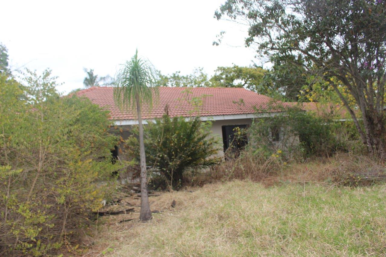 Neighbours claim abandoned property is a den for criminals in West