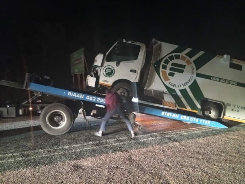 The targeted vehicle is towed away. > Photo: Riot Hlatshwayo