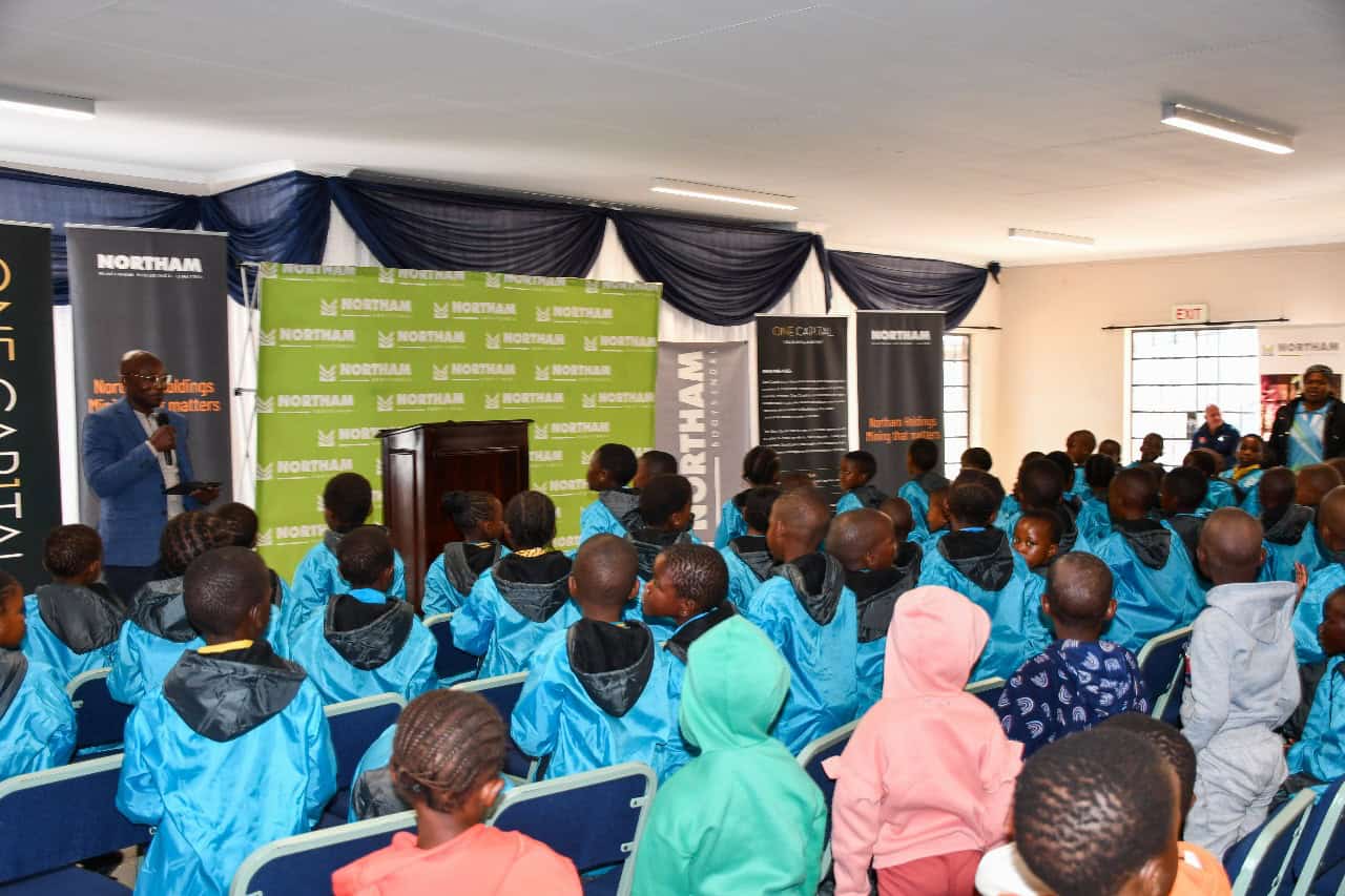 Operations Executive, Wonderboy Kekana addresses the learners.