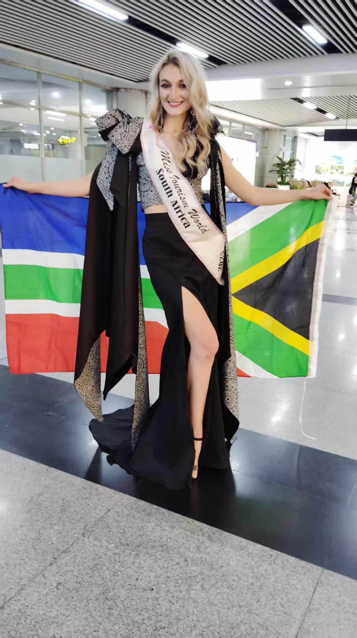 Chriské Schwirzer arrives at Changsha Huanghua International Airport.