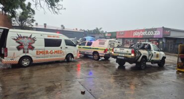 Emergency services on scene at Playbet. >Photo: Supplied/Jchaan de Beer