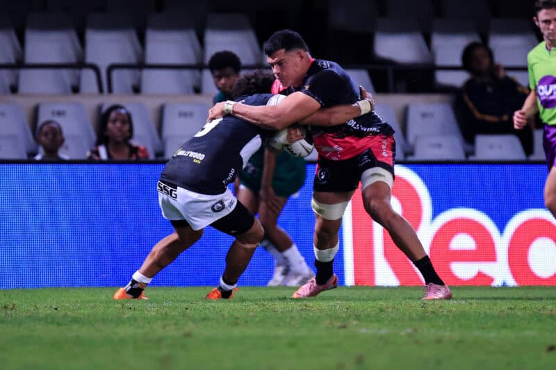 Pumas captain Willie Engelbrecht takes on the Sharks XV's Jaden Hendrikse. > Photo: Kaptured Concepts