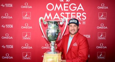 Thriston Lawrence with his hard-earned European Masters trophy. > Photo: Stuart Franklin/Getty Images
