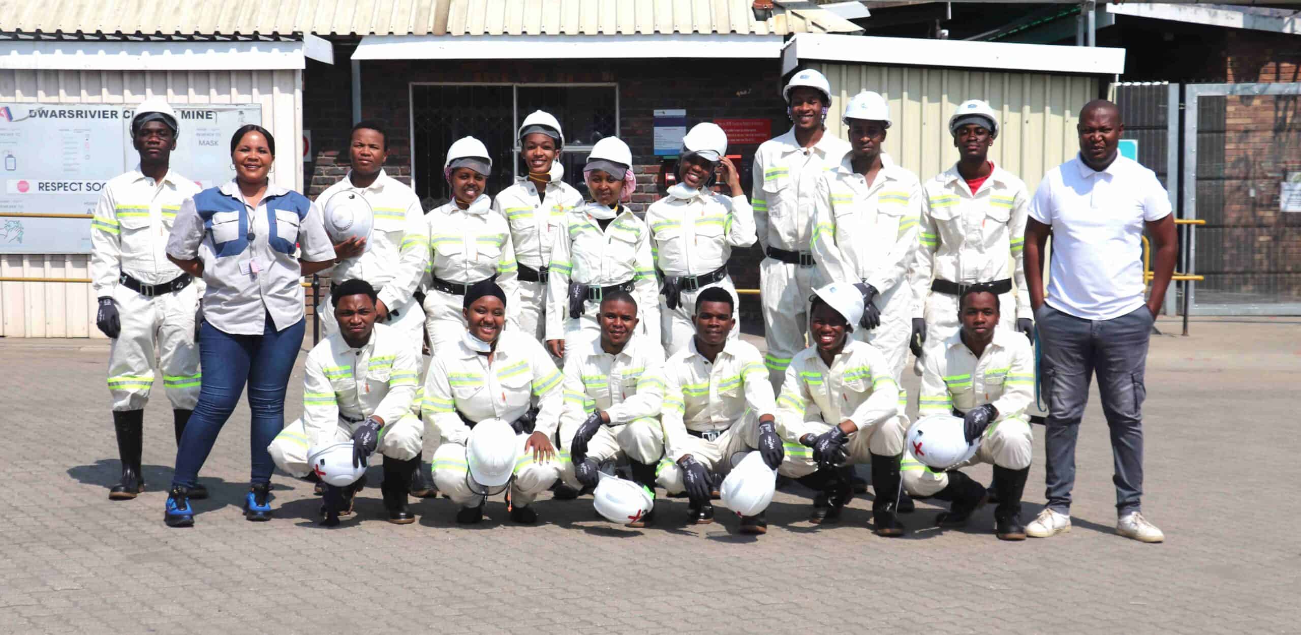 The students and young professionals from the MMEN and DCM management.