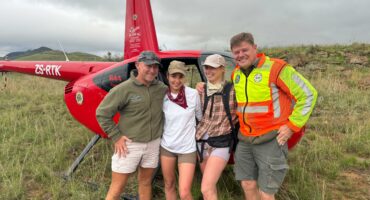Gerry McDonald (pilot), Jolanta Andzelika, Klaudia Dorota and Chris Heunis (Hectorspruit Farmwatch member.)