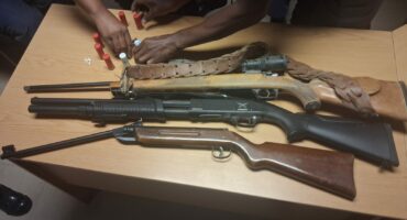 The firearms that were recovered in Pienaar. > Photo Supplied/SAPS
