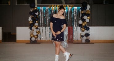 Chawy du Toit dances on the ice. > Photos: Supplied/Loots Photography