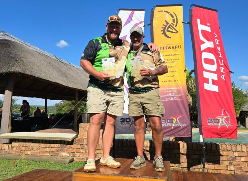 Warno Smit and Morné Pelser. > Photos: Supplied/GBS Archery Club