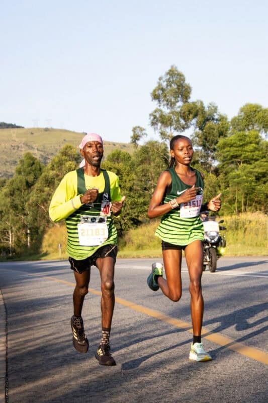 Ntutuko Masego and Regina Ndungu taking part in the 2024 race.