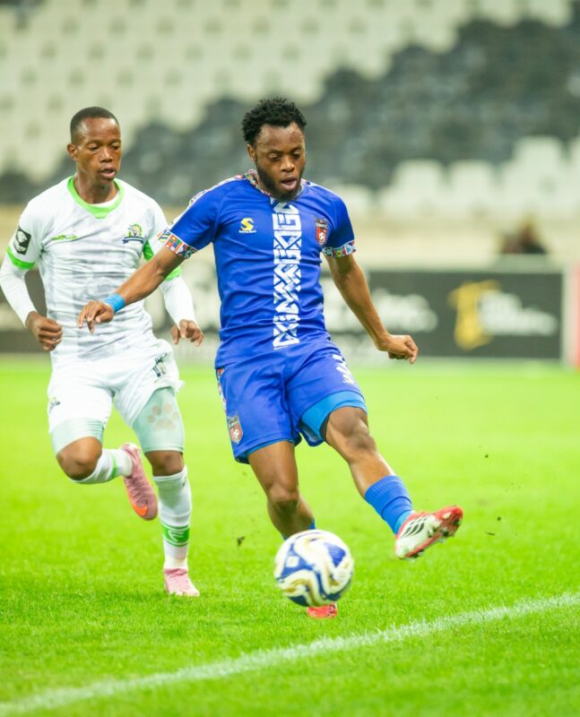 Solomon Letsoenyo plays a pass while in action against Marumo Gallants.