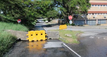 Rocher Street remains closed. > Photos: Riot Hlatshwayo
