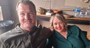 Anje Grobler, 'n baie geliefde onderwyseres van Hoërskool Lydenburg, se lewe en dié van haar gesin het op Kersdag verlede jaar skielik verander ná haar val van die glykabel.