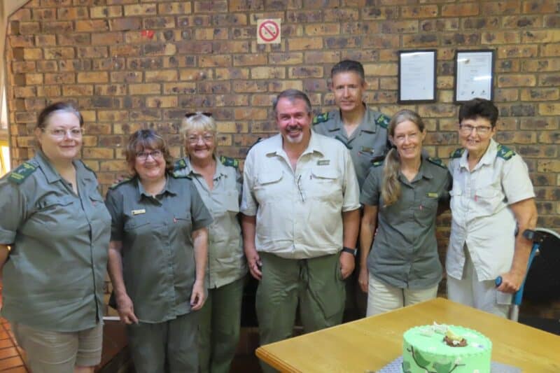 Genie Retief (second from left) was bid farewell by the outgoing 2025 committee. > Photo: Supplied/Judy Norton