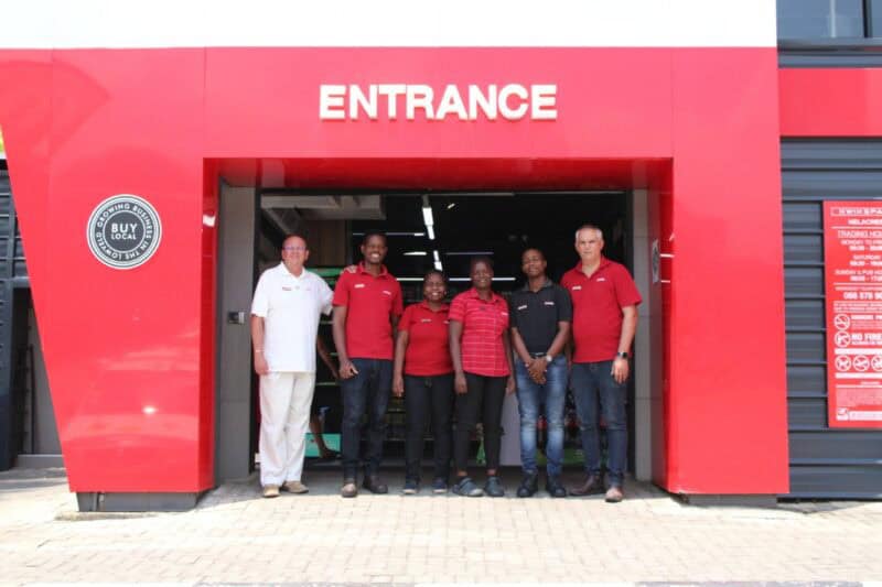 Anton Conradie, Joseph Office, Lindiwe Siwela, Ntokozo Magagula, Ndumiso Sungula and Christo van der Westhuizen.