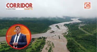 The confluence of the Nkomazi and Crocodile rivers, which is on the southern edge of the Kruger National Park, and near the proposed mining site. > Photo: Supplied/Mauritz van der Walt. INSET: Lambert de Klerk, environmental affairs manager at AfriForum. > Photo: AfriForum
