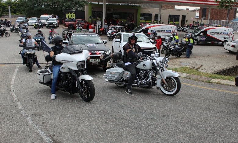 Bikers set off on the mass ride. > Photo: Tumelo Waga Dibakwane