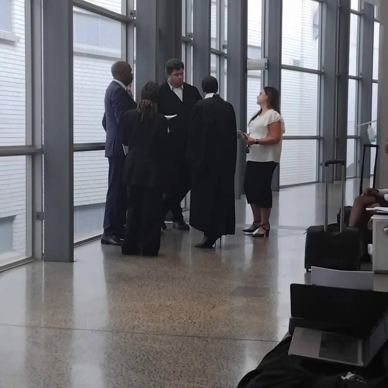  Lawyers for the Applicants and Respondents  discussing the High Court application and reached a settlement. Photo: Riot Hlatshwayo