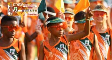 Citybug Interlaer skop af met optog