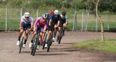 Callum Ormiston leads the breakaway bunch. > Photos: Mark Kinnear