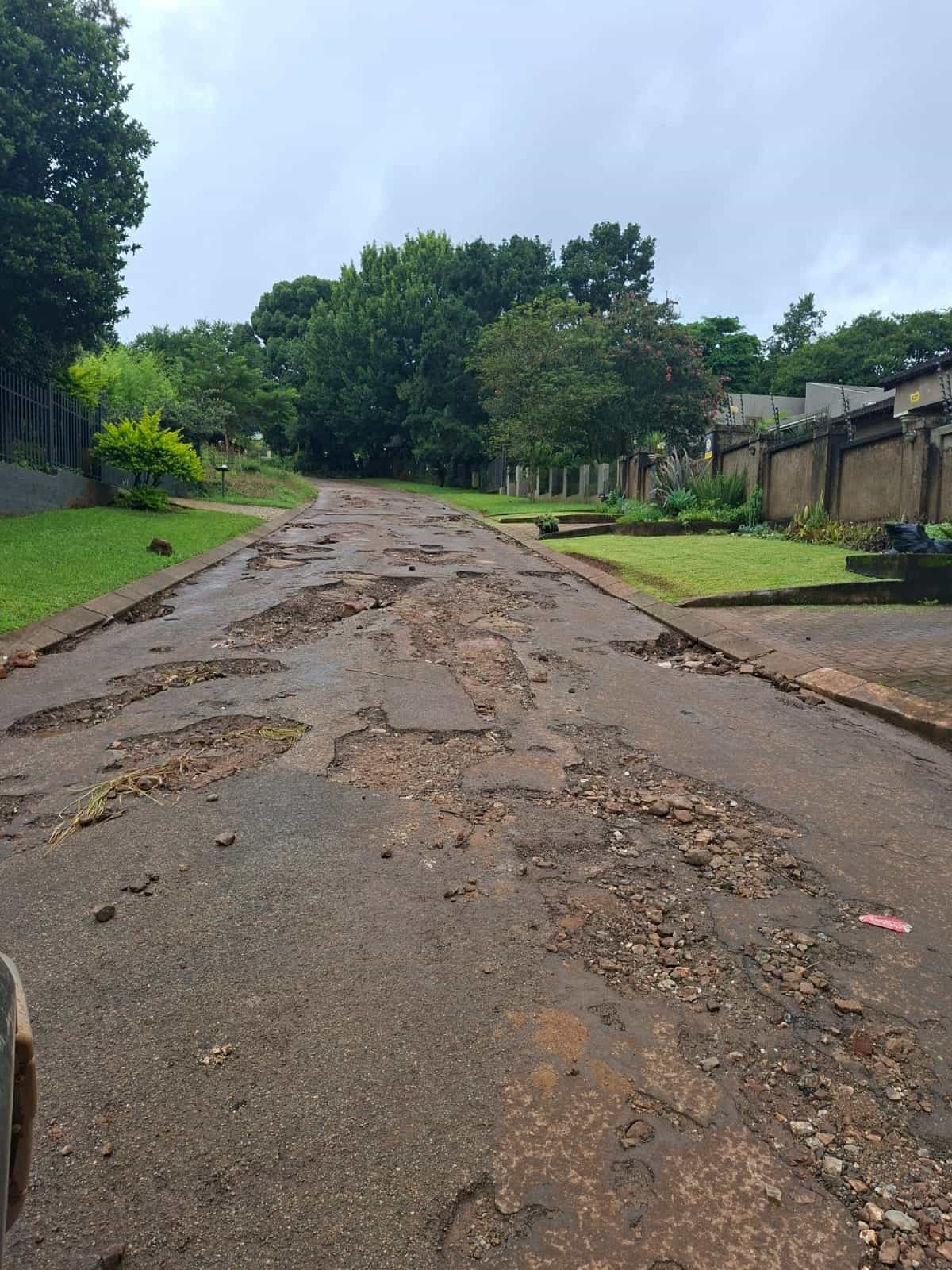 A street close to complete decay.