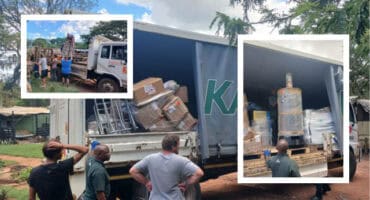 Die splinternuwe 'Rocket 250 Mk2'-houtgestookte warmwaterstelsel word afgelewer. > Foto's: Verskaf