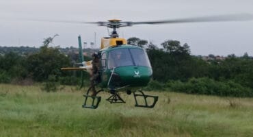 A SANParks chopper. > Photos: Supplied/Pottie Potgieter