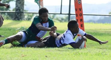 Sithabile Khoza scores for Empangeni High School. > Photos: Kaptured Concepts