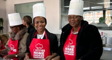 Mama Rose Minisi and Nomfundo Nyambi. > Photo: Supplied/SPAR