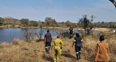 The rescue team who retrieved the body in the river. Photo: Supplied/Cockroach Mdhluli