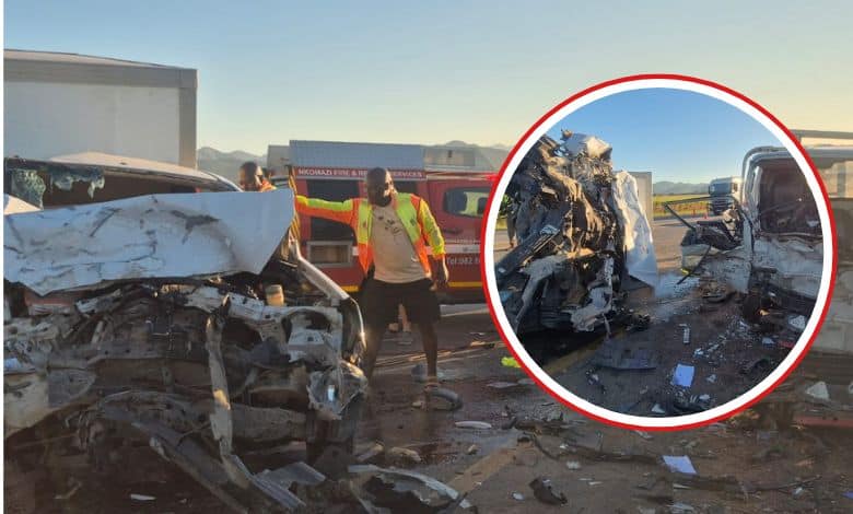 Main photo: First responders on the scene. Insert: The vehicles involved in a head-on collision on the N4 near Malalane.