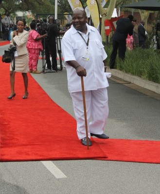 Uncle Bae, Mkhandawire.