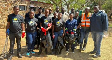 Stakeholders and community members during the clean-up campaign. > Photos: Beatrice Shongwe