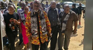 The Mathibela Traditional Council visits Oakley. > Photo Supplied/Facebook.